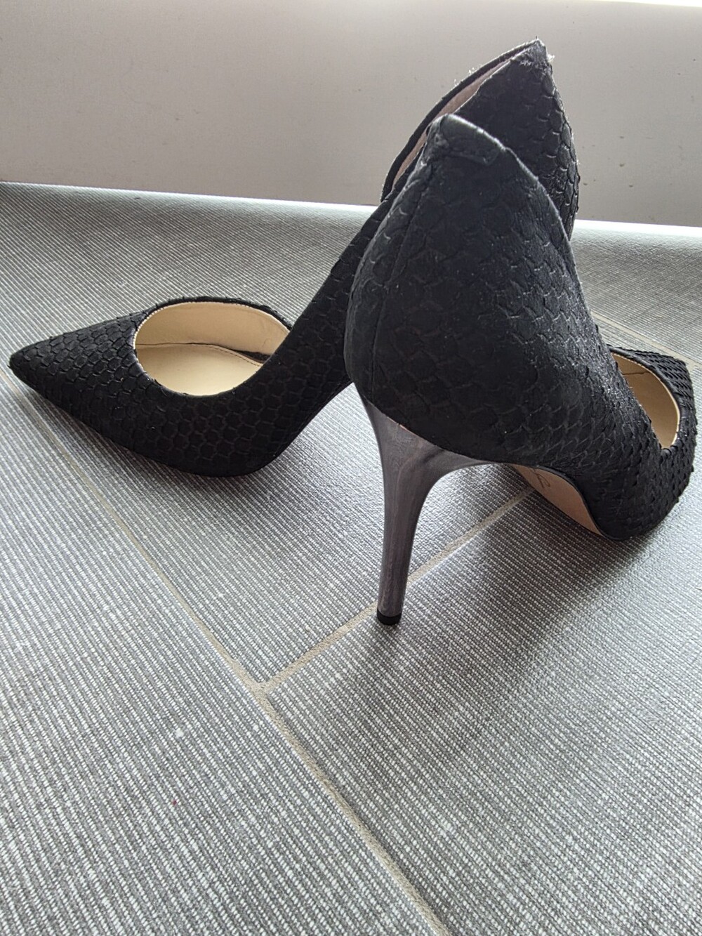Jessica Simpson Black Textured Pointed-Toe Stiletto Pumps